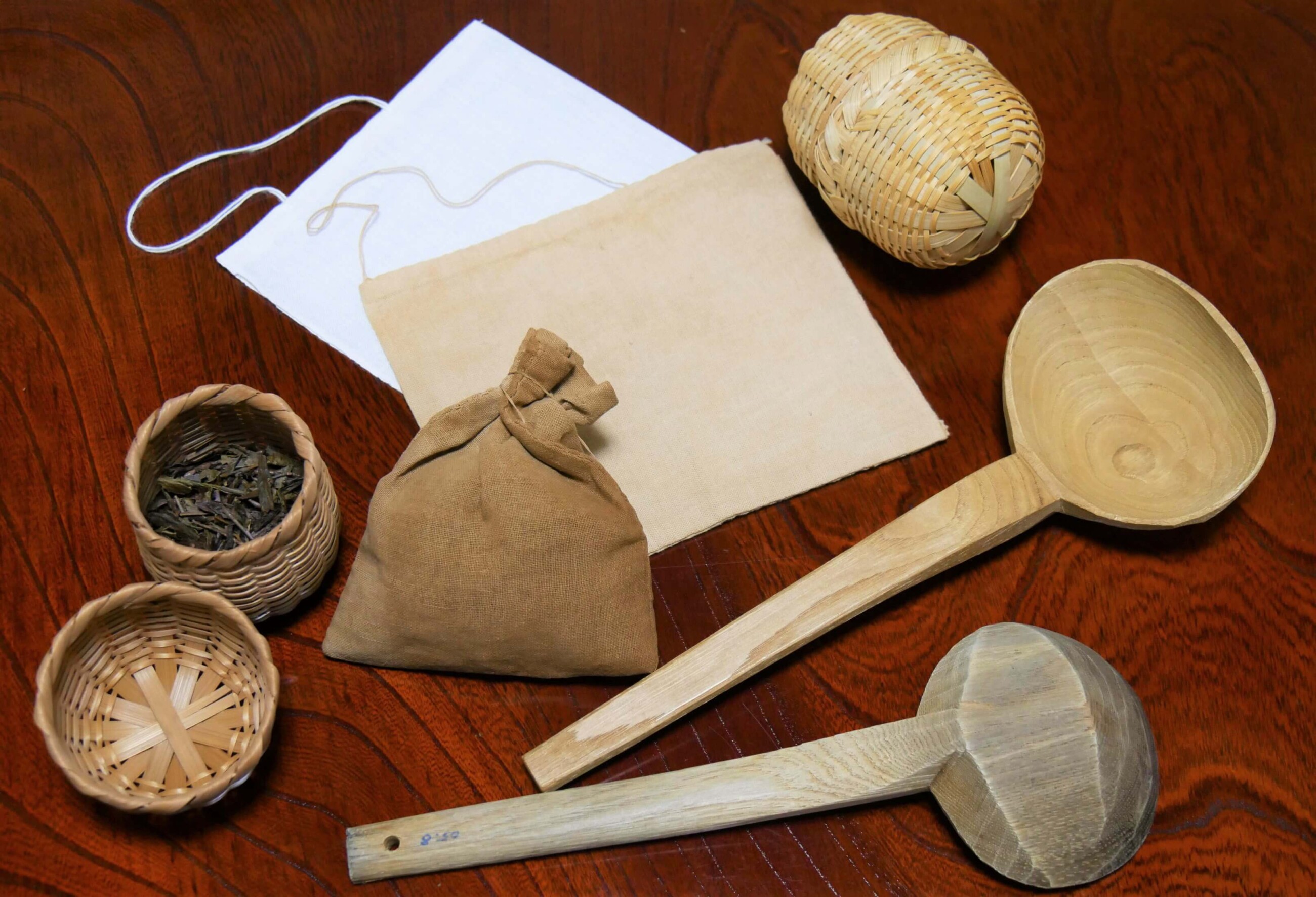 茶粥の道具、木綿の茶袋、竹製の茶袋、坪杓子